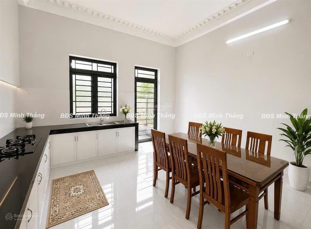 Chính chủ bán nhà 3 tầng, 130m2, lê văn lương, hẻm xe hơi thông, chỉ 6 tỷ