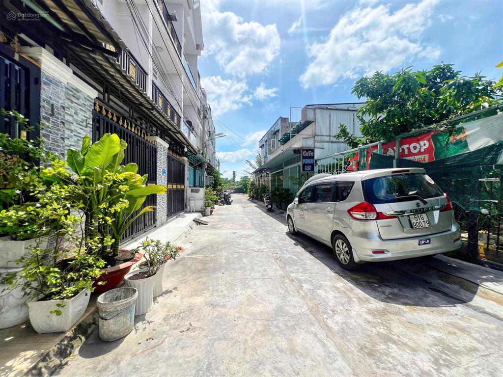 Bán đất 133m2, đường nguyễn bình, gần ub xã nhà bè, giá 4.7 tỷ, hẻm xe hơi