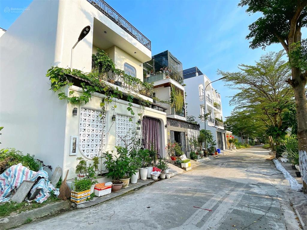 Gia đình bán đất khu nguyễn bình, 82m2, sổ riêng, hẻm xe hơi, giá bán 3.6 tỷ