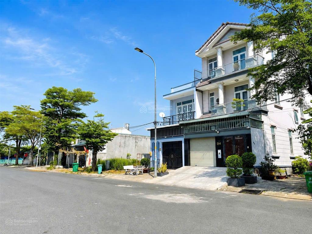 Bác sáu bán đất 7x20m, đường 16m, lê văn lương, gần lotte q.7, giá chỉ 9,1 tỷ