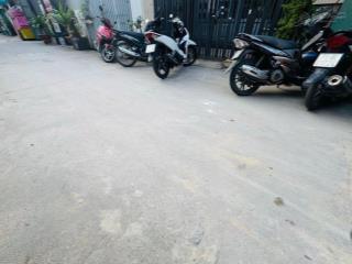 B4#bấngấp nhà quang trung nhà đẹp 2 tầngmới ở ngaysát siêu thị emar tôtô tới nhàtân bình5