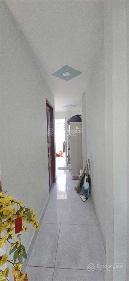 Nhà hẻm xe hơi gẩn nguyễn ảnh thủ  4x15m  2 tầng  ngay bến xe buýt hiệp thành  giá chỉ 3xty
