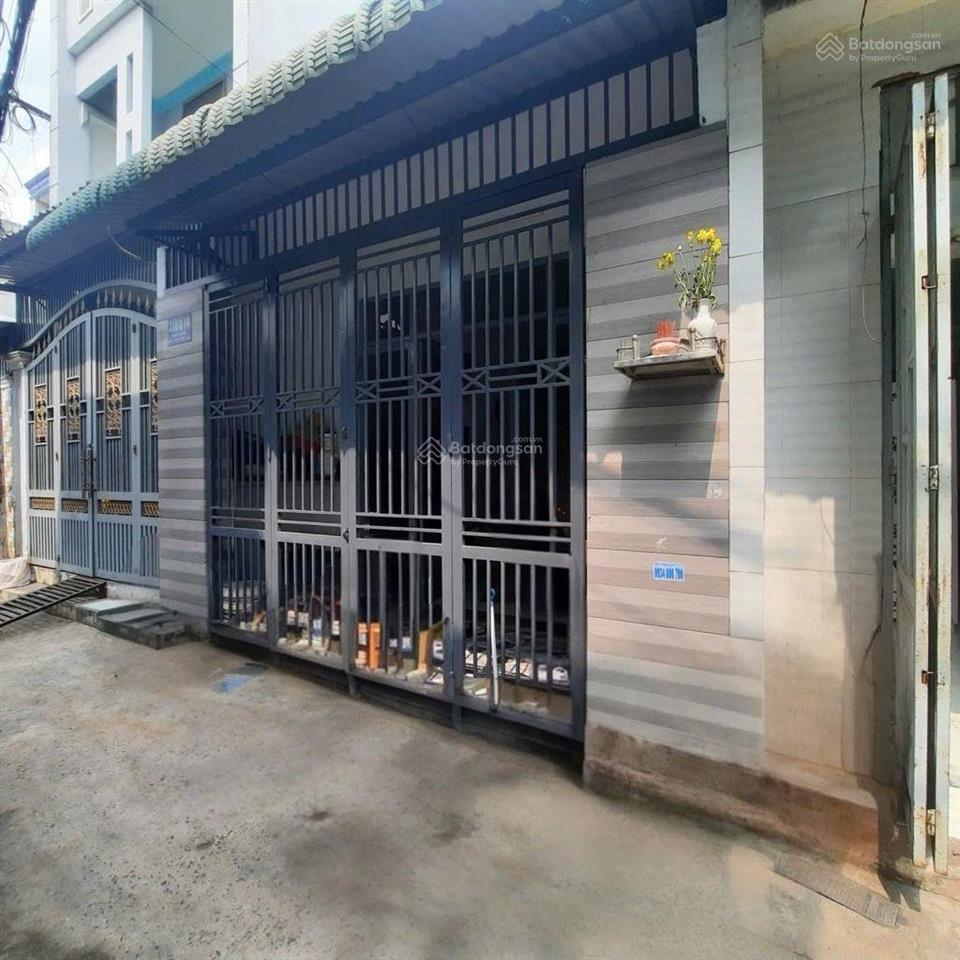 Nhà hẻm xe hơi gẩn nguyễn ảnh thủ  4x15m  2 tầng  ngay bến xe buýt hiệp thành  giá chỉ 3xty