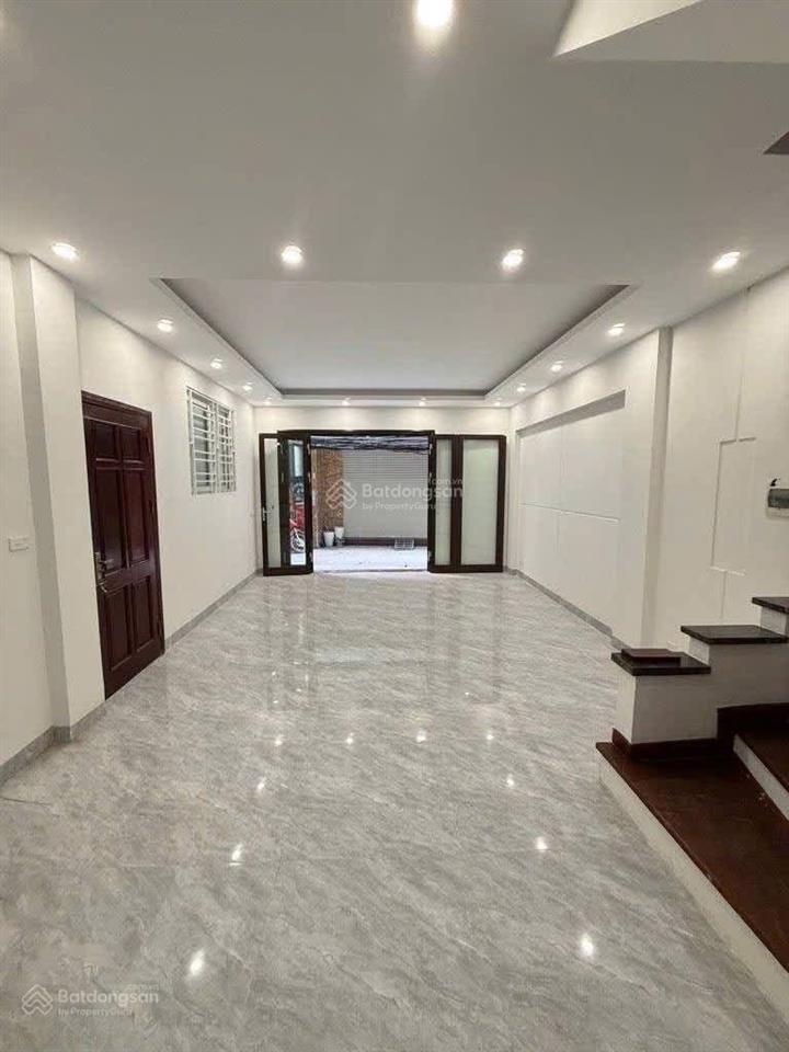 Nhà ngõ 279 đội cấn  lô góc  mặt tiền 5m  ngõ 4m  5 tầng mới ở luôn  sổ a4  giá nhỉnh 14 tỷ