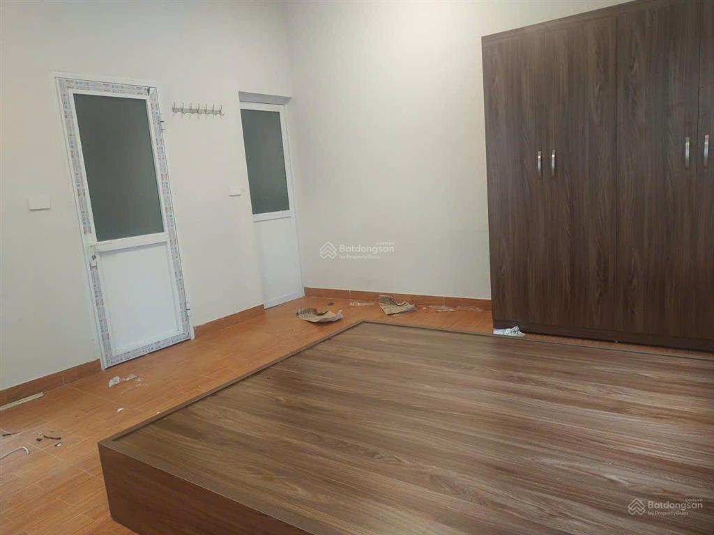 Chính chủ bán nhà ngõ 10 võng thị  ô tô đỗ cửa  mặt tiền 6m  diện tích 24m2 x 5 tầng giá 7.5 tỷ