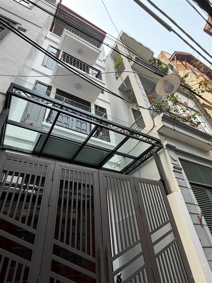 Mảnh đất mặt phố yên phụ  mặt tiền gần 6m  lô góc  dt 53m2  xây tòa vp, dòng tiền  giá đầu tư