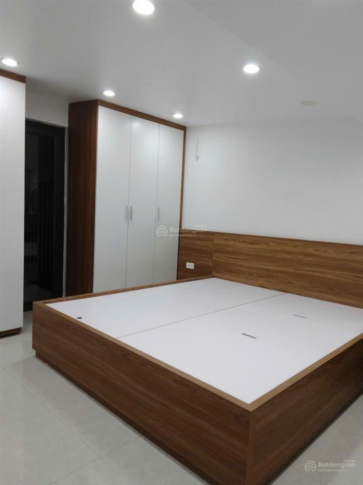 Chính chủ bán nhà ngõ 445 lạc long quân  dt 35m2 x 2 tầng  2 p ngủ  2 wc  gần mặt ngõ  ở luôn