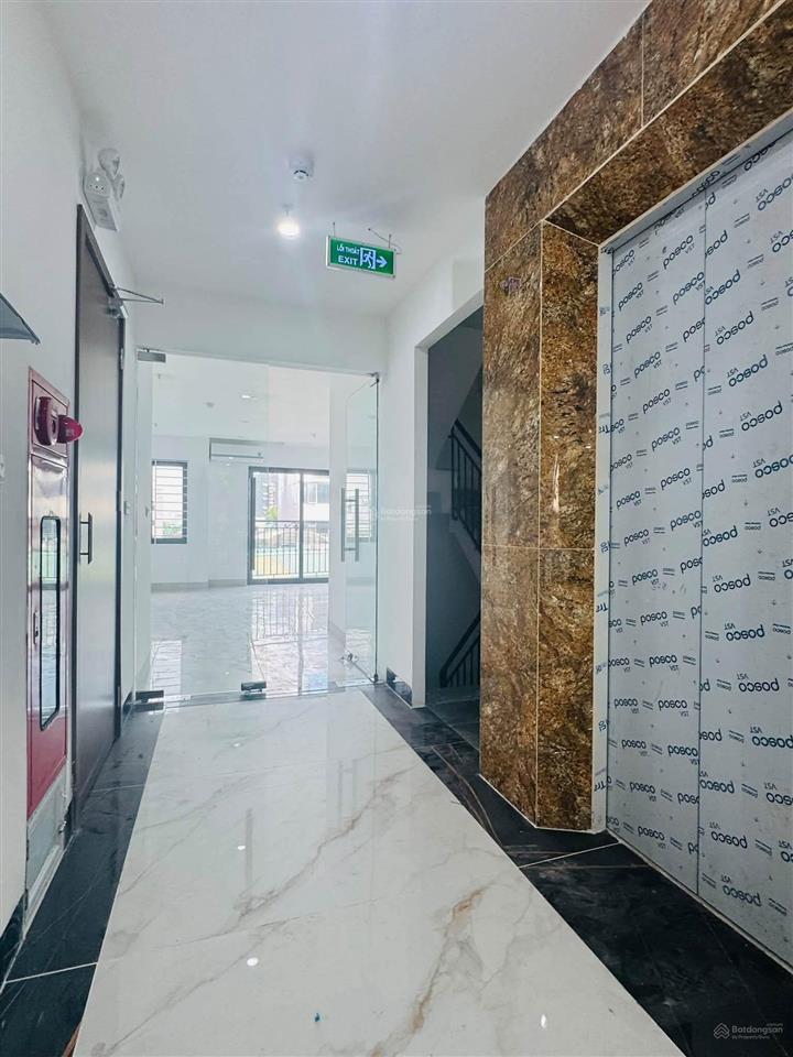 Tòa nhà 9 tầng mặt phố đê la thành  ba đình  1 mặt phố, 1 mặt ngõ 90m2  vỉa hè 5m  gpxd, pccc