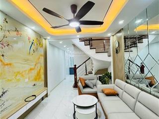 Bán gấp nhà mỹ đình  37m2 x 5 tầng  sát phố  giá nhỉnh 8 tỷ (sổ đỏ sẵn két)