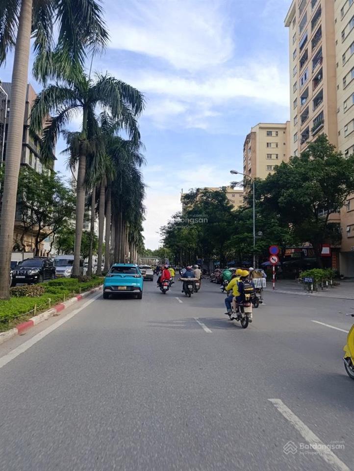 Nhà đẹp phú mỹ,mỹ đình, 40m2 5 tầng  mặt đường 5m  giá nhỉnh 9tỷ  sẵn dòng tiền 20tr/tháng.