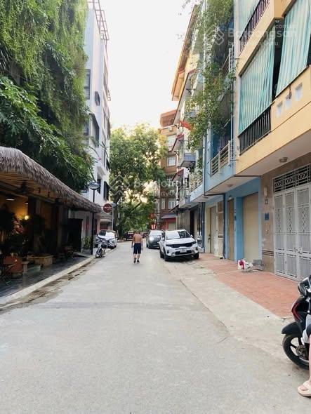 Bán gấp nhà mỹ đình, từ liêm 45m2, 6 ngủ, nhỉnh 7 tỷ, xách va li ở luôn, đi bộ sân mỹ đình, 16 chỗ