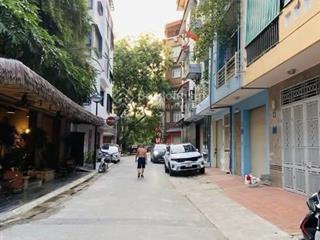 Bán gấp nhà mỹ đình, từ liêm 45m2, 6 ngủ, nhỉnh 7 tỷ, xách va li ở luôn, đi bộ sân mỹ đình, 16 chỗ