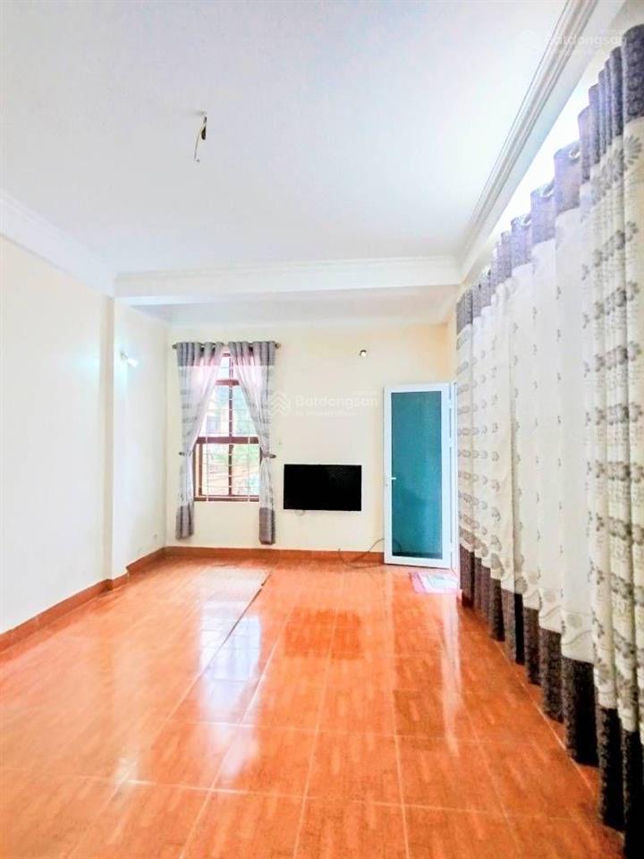 Siêu hot! bán gấp nhà trung tâm phú đô, từ liêm. 50m2, 4 ngủ, 10 tỷ, ô tô ngủ trong nhà