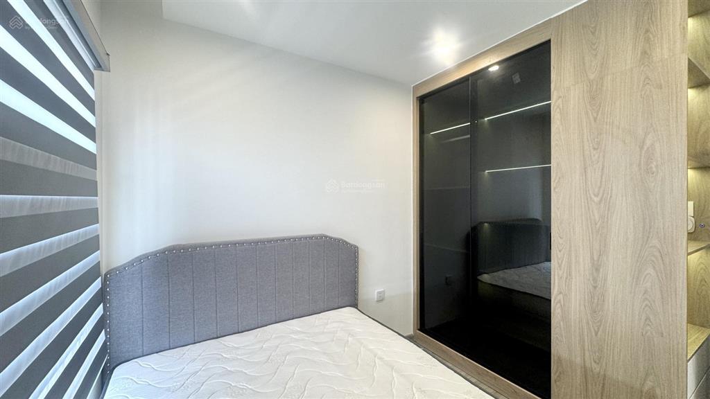 Cho thuê căn hộ 2pn+ full nt đẹp, mới 100%, gần vincom, view thoáng, nhà sẵn ở ngay