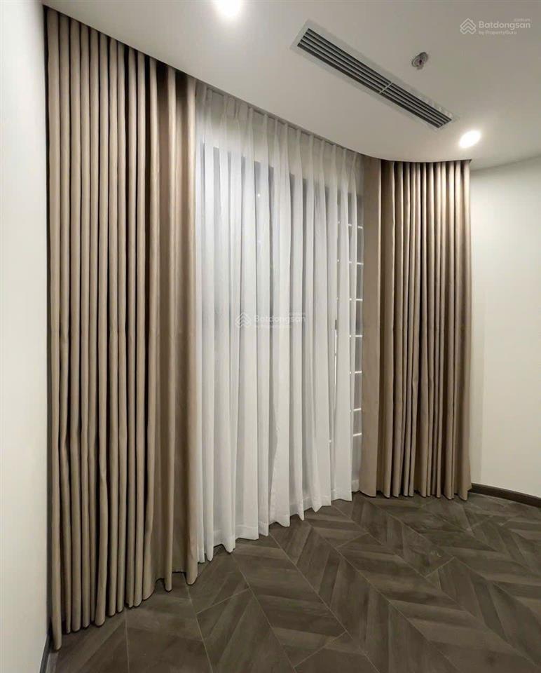 Cho thuê căn hộ 2pn 2wc căn góc khu beverly 80m2 nội thất cơ bản, nhà mới tinh có gym full tiện ích