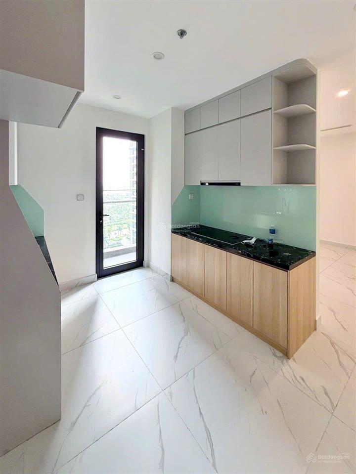 Cho thuê căn hộ 2pn 2wc căn góc khu beverly 80m2 nội thất cơ bản, nhà mới tinh có gym full tiện ích
