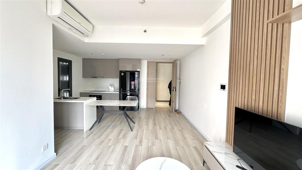 Cho thuê căn 2pn2wc căn góc full nt masteri centre point, có phòng gym free gần vincom nhà mới 100%