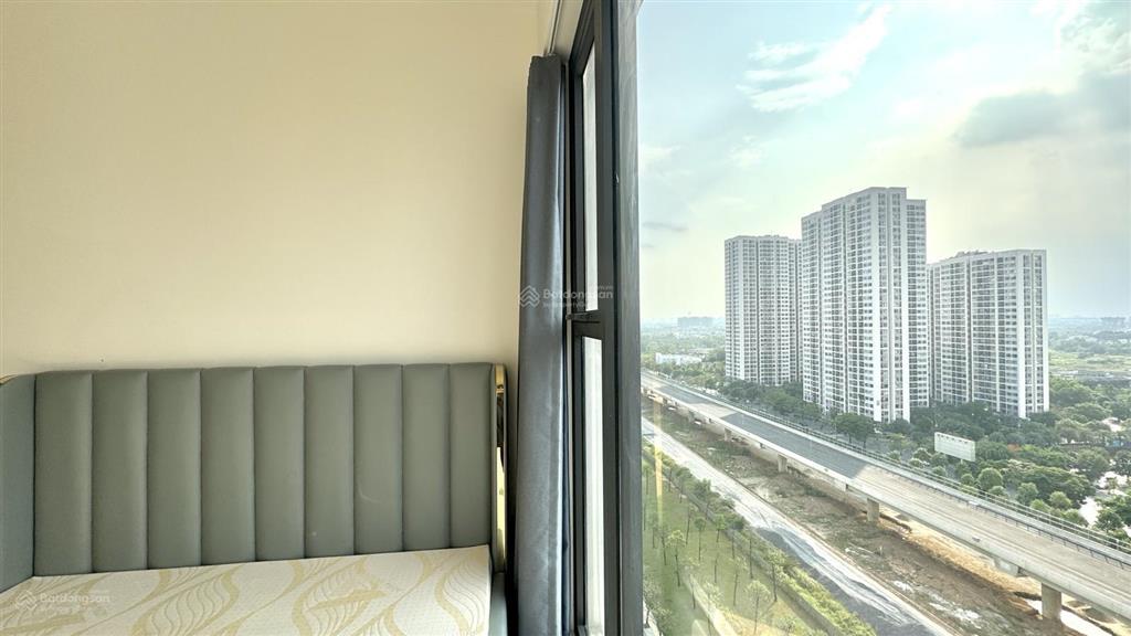 Cho thuê căn 2pn2wc căn góc full nt masteri centre point, có phòng gym free gần vincom nhà mới 100%