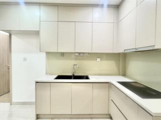 Cho thuê căn 2pn 2wc ntcb diện tích lớn, view thoáng ko chắn toà, sẵn pass ở ngay