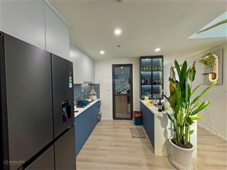 Cho thuê căn 2pn2wc đầy đủ nội thất free gym & pql, gần vincom, vinschool, có bảo vệ 24/7, view đẹp