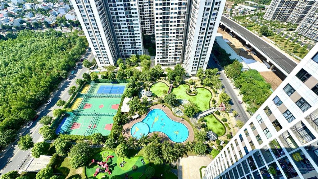 Cho thuê căn góc 2pn + view vườn nhật, nhà mới 100%, sẵn ở ngay, xem nhà 24/7