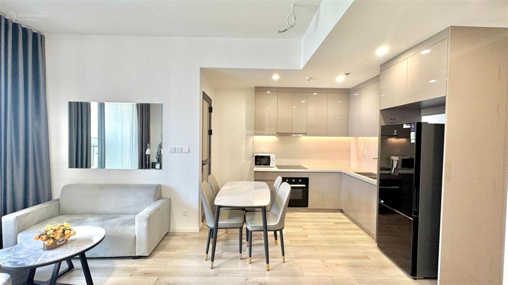 Cho thuê căn 1pn+ đầy đủ nội thất free gym & pql, gần vincom, vinschool, có bảo vệ 24/7, view đẹp