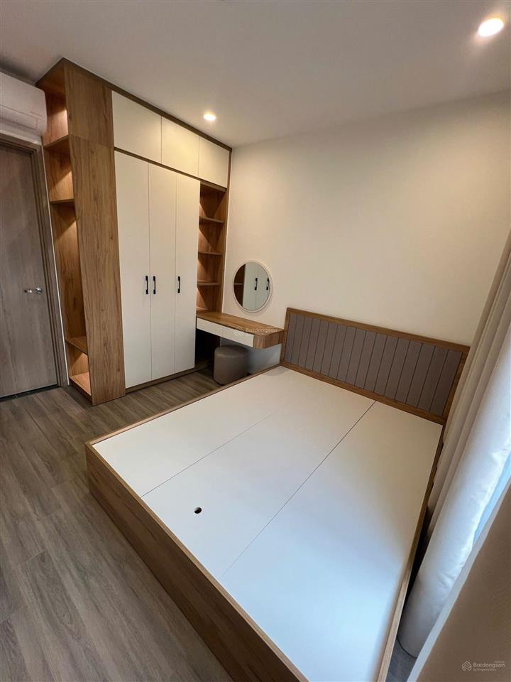 Cho thuê căn 2pn2wc full nt mới đẹp, gần vincom, quảng trường, sẵn pass ở ngay, xem nhà 24/7 ạ