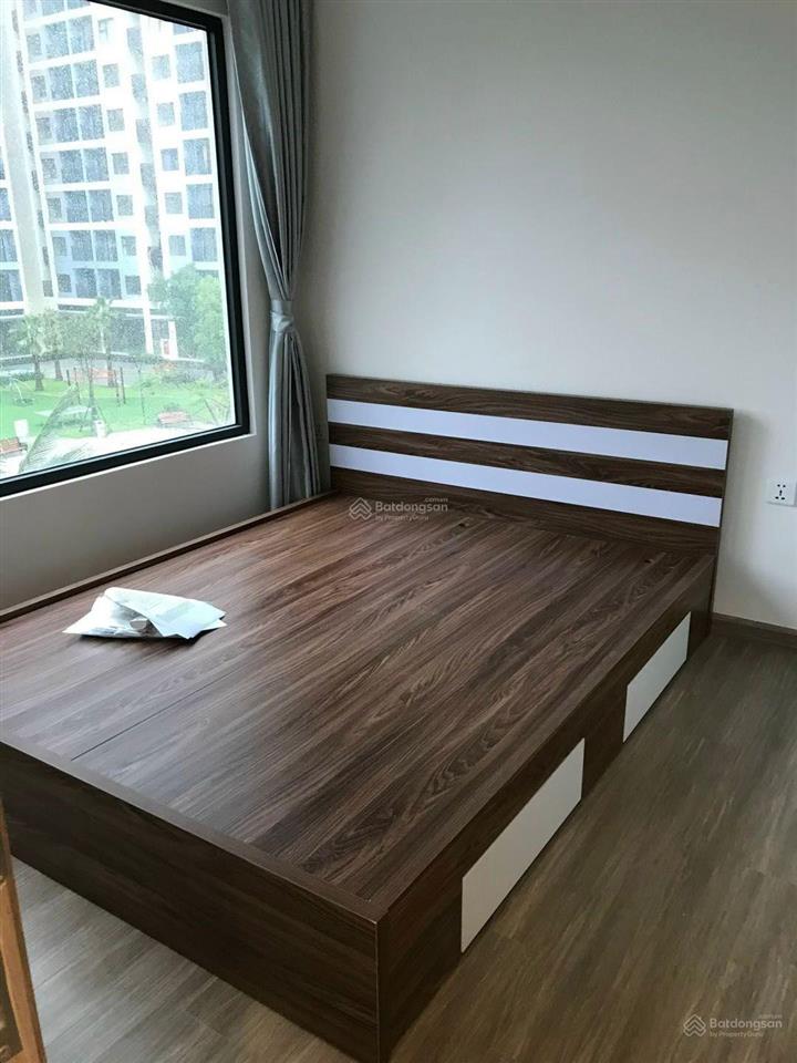 Cho thuê căn góc 2pn+ nội thất cơ bản thoáng mát, phòng khách rộng, view đẹp, nhà sẵn ở ngay