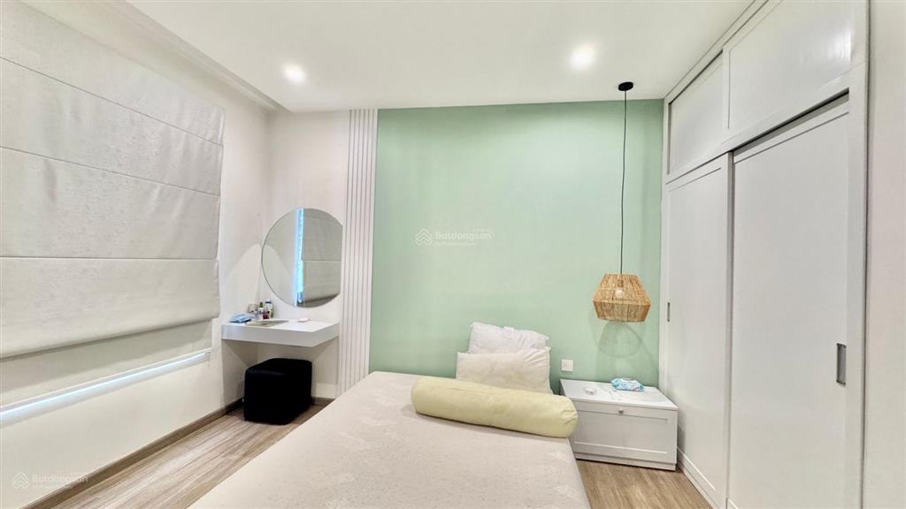 Cho thuê căn 3pn full nt bao đẹp,, view cực đẹp, view hồ bơi, hướng mát cả ngày, nhà thoáng gió