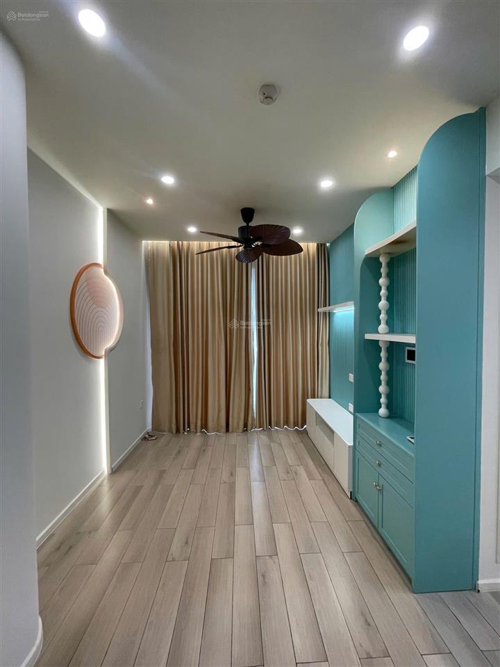 Cho thuê căn 3pn2wc 96m2 khu mcp view hồ bơi cực đẹp, gần vincom, free gym, ở liền, hướng mát