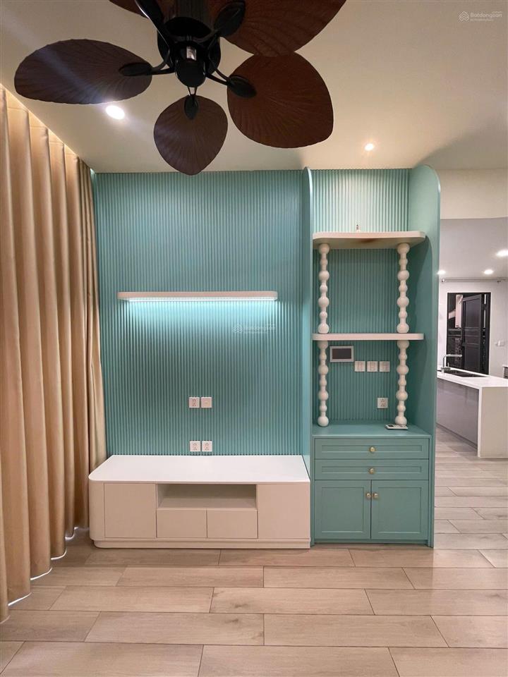 Cho thuê căn 3pn2wc 96m2 khu mcp view hồ bơi cực đẹp, gần vincom, free gym, ở liền, hướng mát