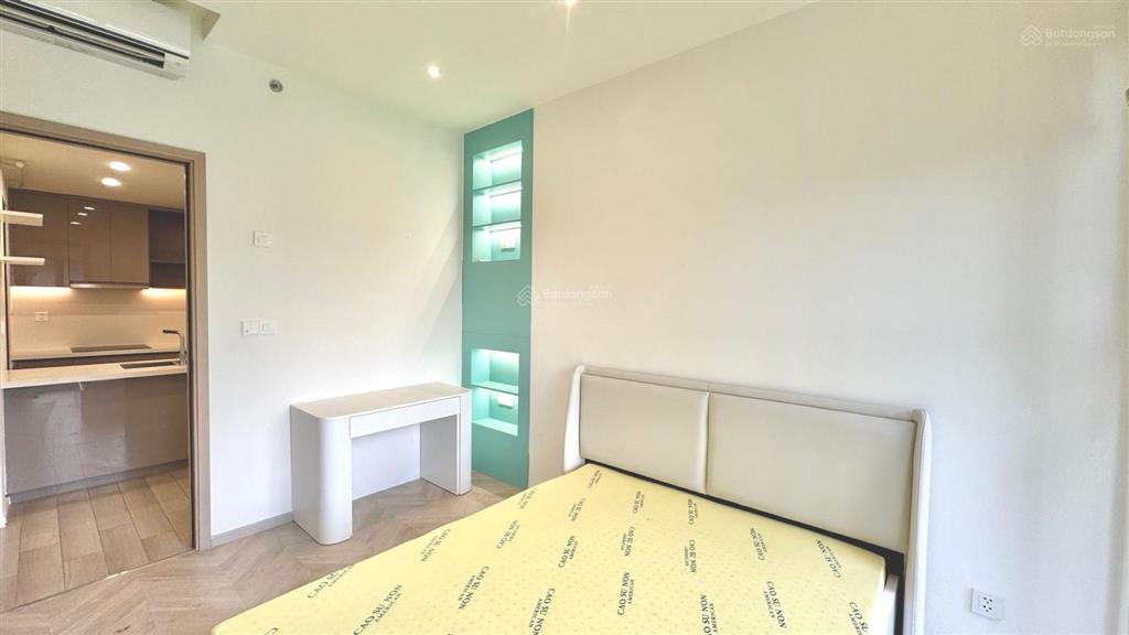 Cho thuê căn 3pn full nội thất gỗ view hồ bơi, khu masteri centre point, toà e, hướng mát
