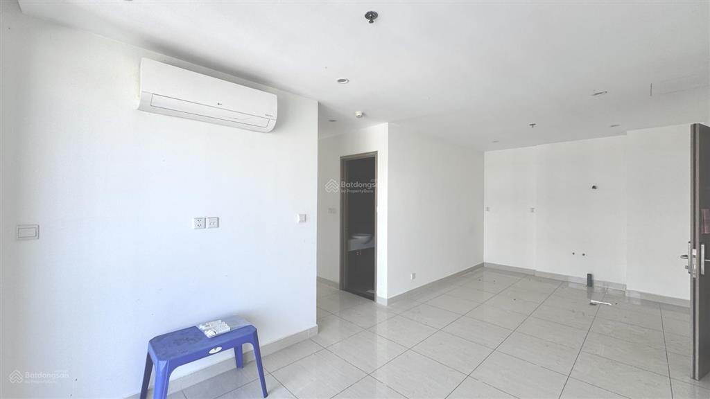 Cho thuê căn góc 3pn 2wc vinhomes q9 view siêu đẹp, hướng đông nam, view hồ bơi sẵn pass thẻ ở ngay