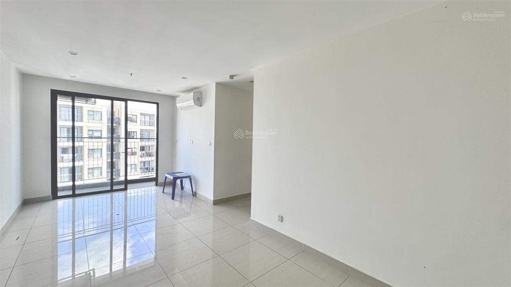 Cho thuê căn góc 3pn 2wc vinhomes q9 view siêu đẹp, hướng đông nam, view hồ bơi sẵn pass thẻ ở ngay
