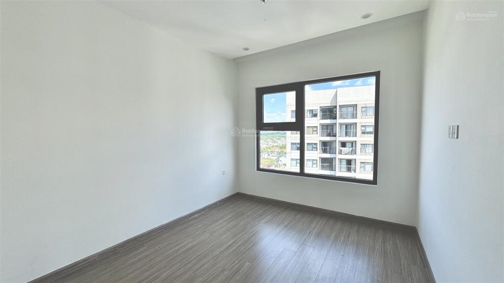Cho thuê căn góc 3pn 2wc vinhomes q9 view siêu đẹp, hướng đông nam, view hồ bơi sẵn pass thẻ ở ngay