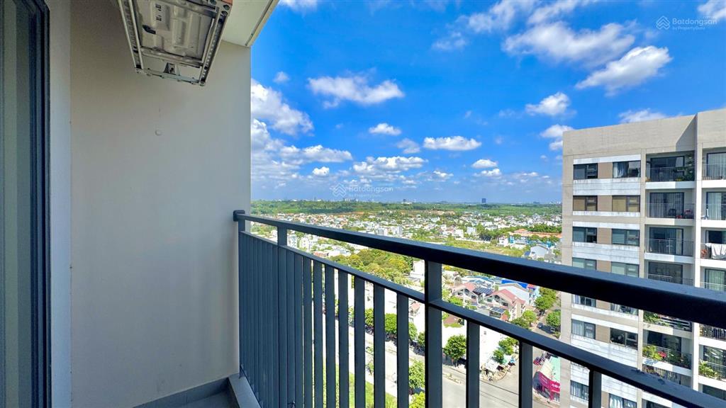 Cho thuê căn góc 3pn 2wc vinhomes q9 view siêu đẹp, hướng đông nam, view hồ bơi sẵn pass thẻ ở ngay