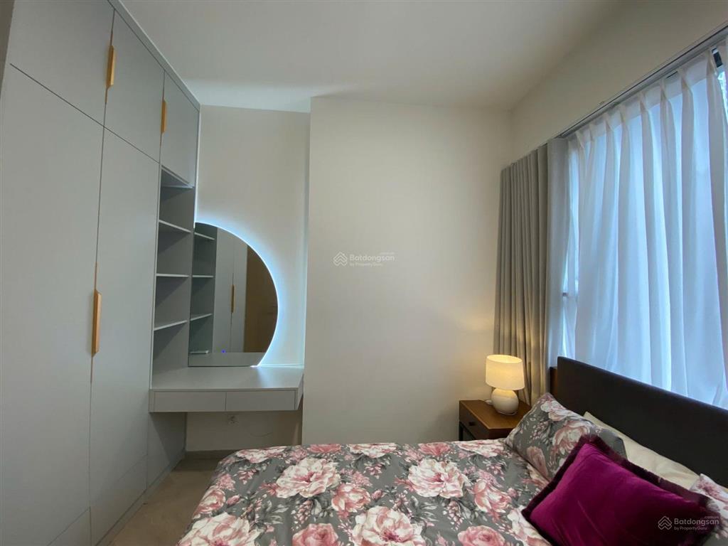 Cho thuê căn 2pn full nt luxury khu lumiere, free gym, view hồ bơi, cv ánh sáng, nhà sẵn ở ngay