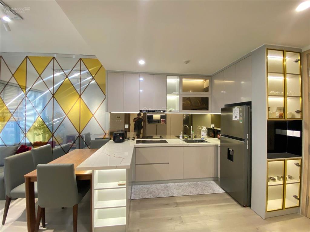 Cho thuê căn 2pn full nt luxury khu lumiere, free gym, view hồ bơi, cv ánh sáng, nhà sẵn ở ngay