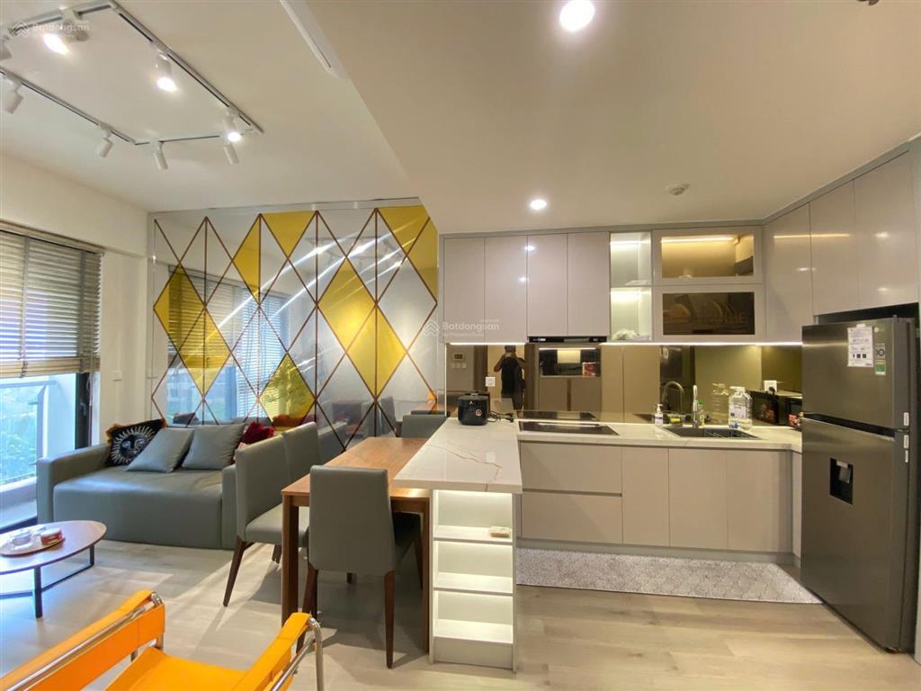Cho thuê căn 2pn full nt luxury khu lumiere, free gym, view hồ bơi, cv ánh sáng, nhà sẵn ở ngay