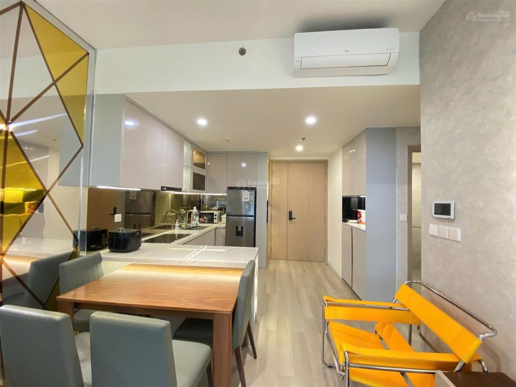 Cho thuê căn 2pn full nt luxury khu lumiere, free gym, view hồ bơi, cv ánh sáng, nhà sẵn ở ngay