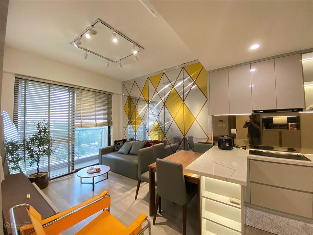Cho thuê căn 2pn full nt luxury khu lumiere, free gym, view hồ bơi, cv ánh sáng, nhà sẵn ở ngay