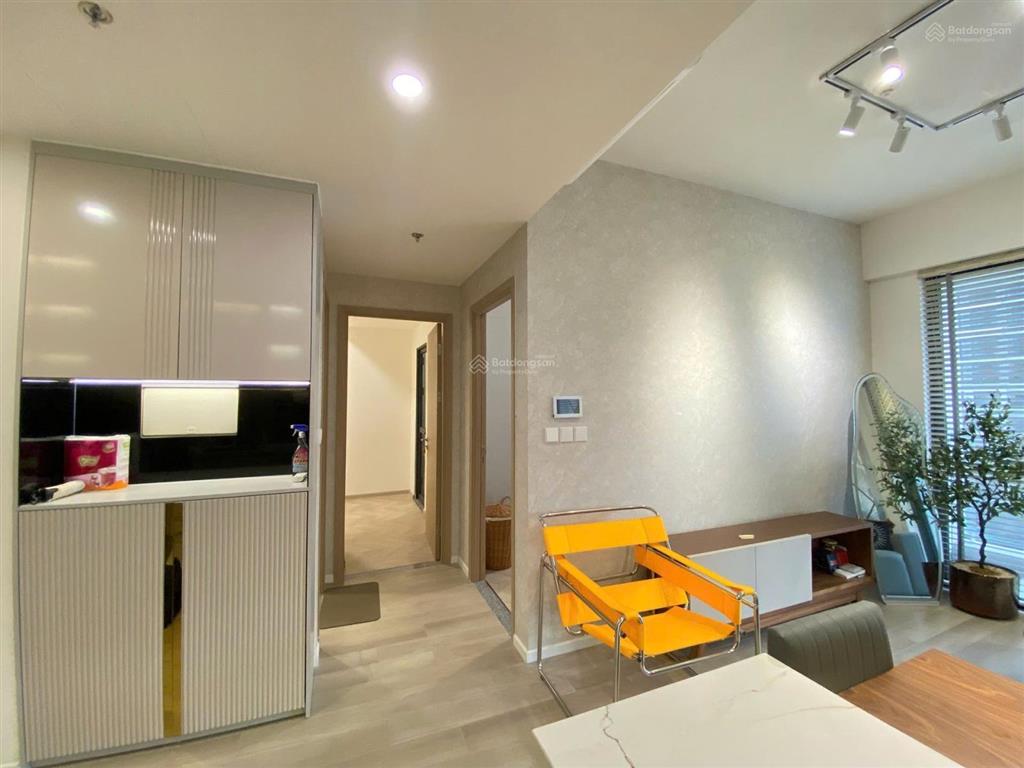 Cho thuê căn 2pn full nt luxury khu lumiere, free gym, view hồ bơi, cv ánh sáng, nhà sẵn ở ngay