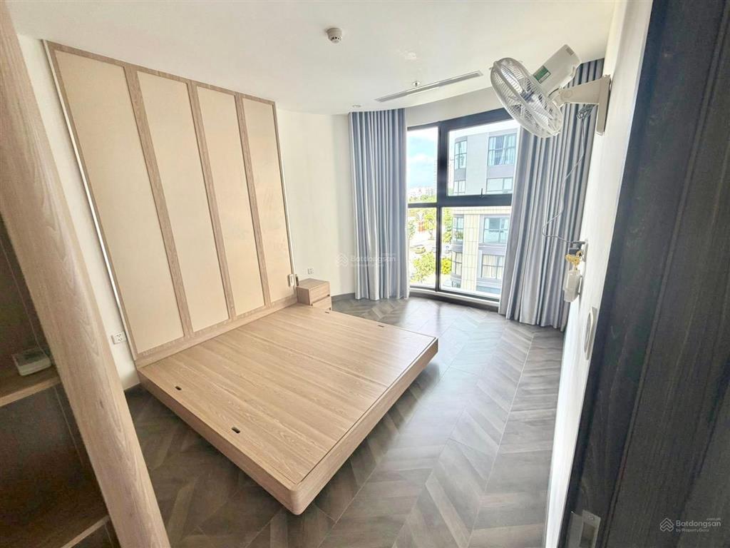 Cho thuê căn 2pn2wc full nt khu beverly đối diện cv 36ha, view hồ bơi, nhà bao đẹp, hướng mát