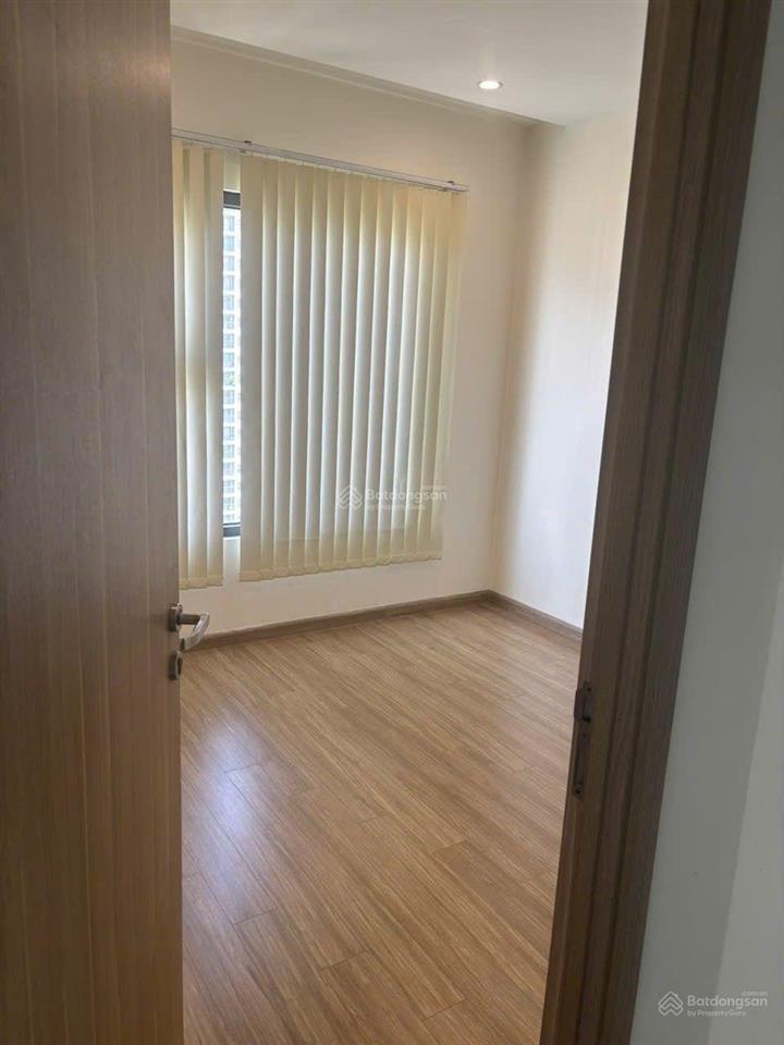 Cho thuê căn 3pn + diện tích lớn, full nội thất, nhà sẵn ở ngay, nhà cực nhiều gió, hướng mát