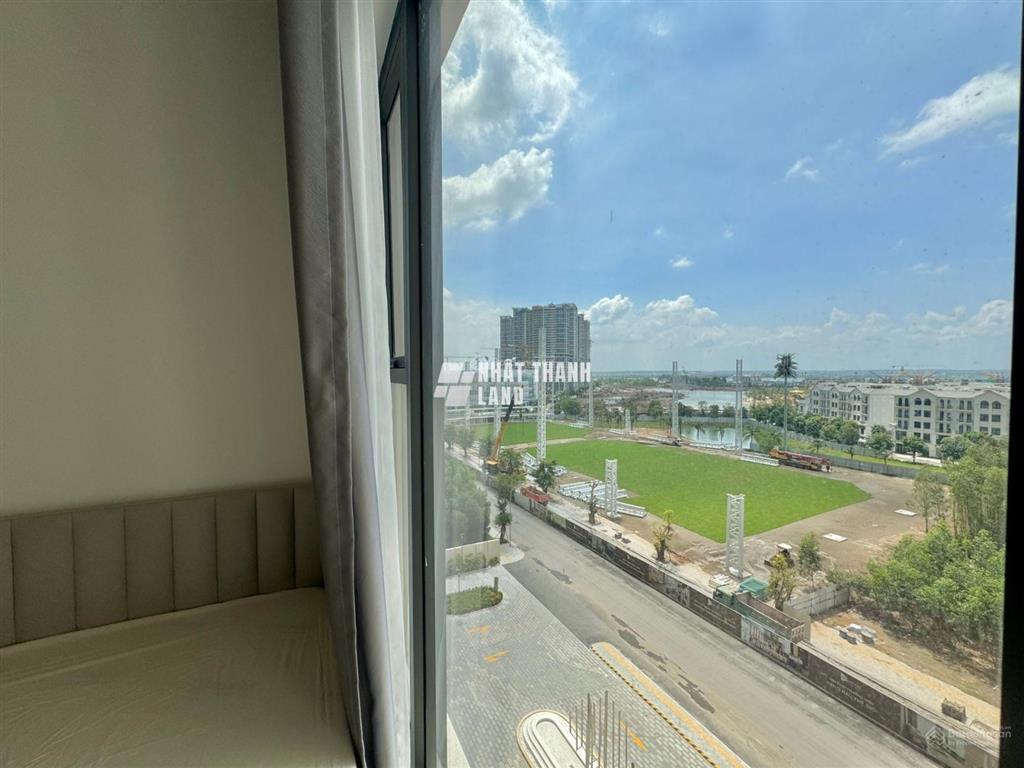 Cho thuê căn 2pn full nội thất khu masteri centre point view cực đẹp, hướng đông nam, free gym