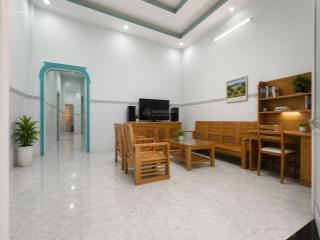 Chỉ 5.4 tỷ có nhà 90 m2  xe ô tô đậu trước cửa  2 mặt tiền trục lã xuân oai