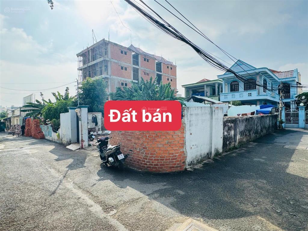 Đất 154 m2  ngang 11 mét  gần đh gtvt  3 mặt thoáng  xây chdv cực đẹp  man thiện