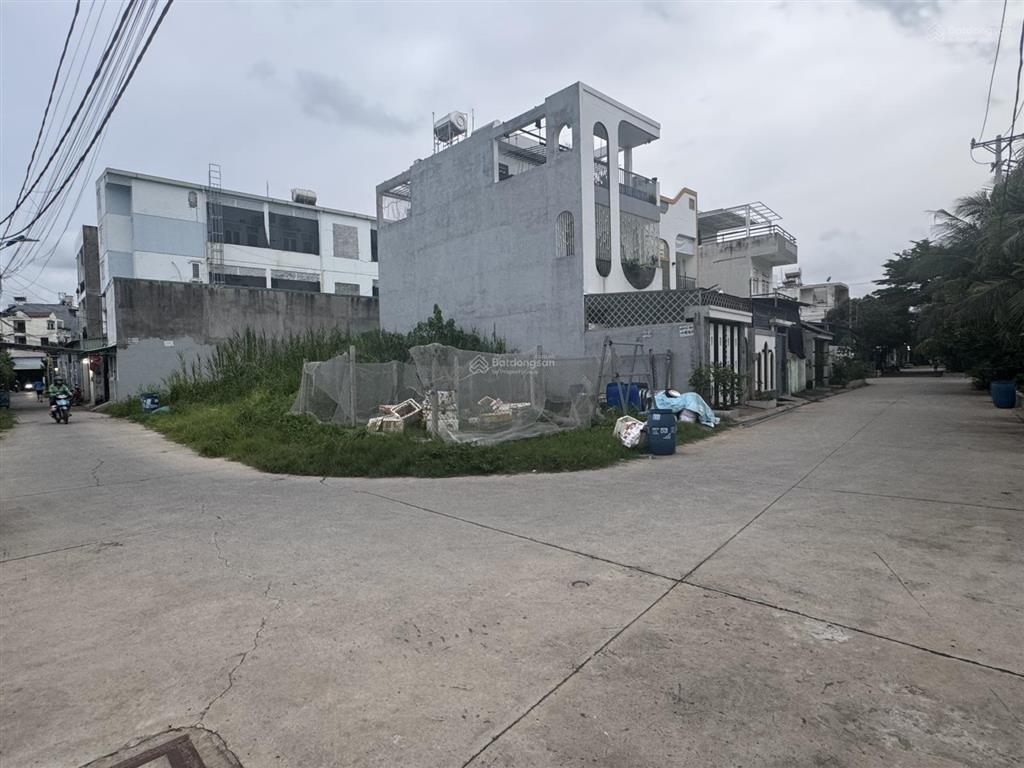 Bán đất 120 m2  đường 8m thủ đức  80 m2 thổ cư  chỉ 5,5 tỷ