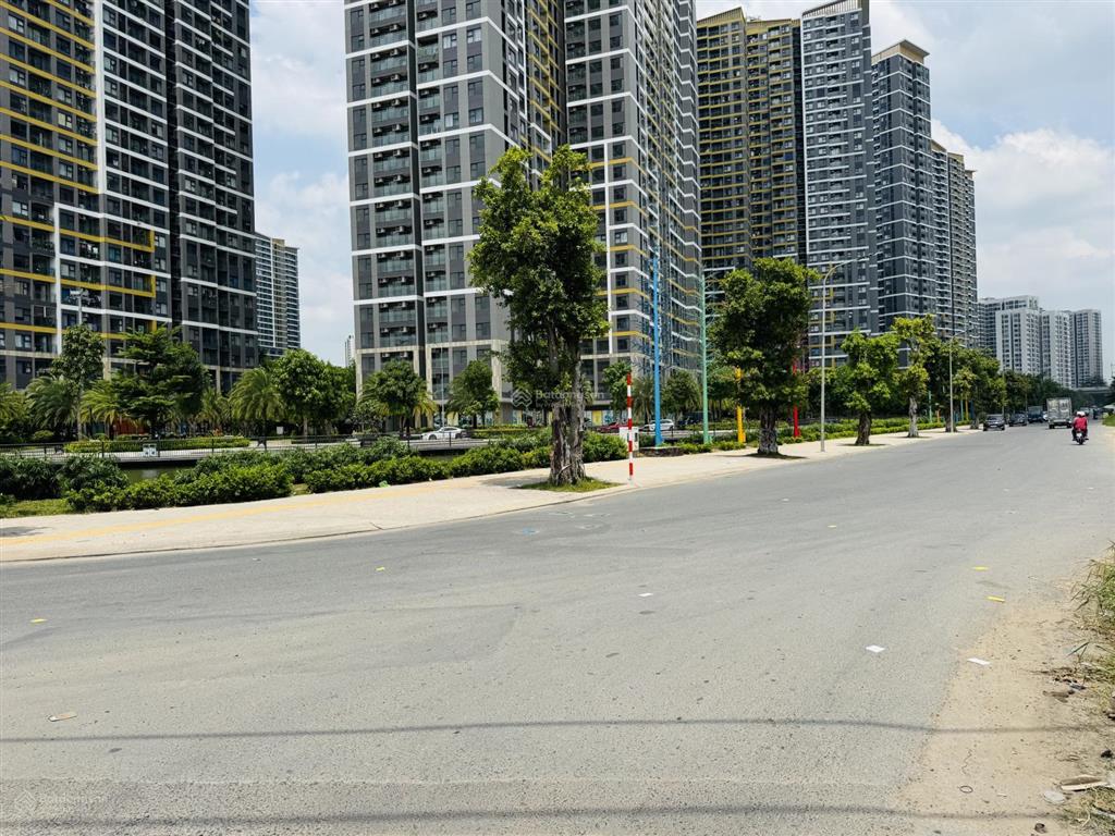 Bán đất đường phước thiện  156 m2  đối diện vinhomes q9  ô tô tới đất  chỉ 5,6 tỷ
