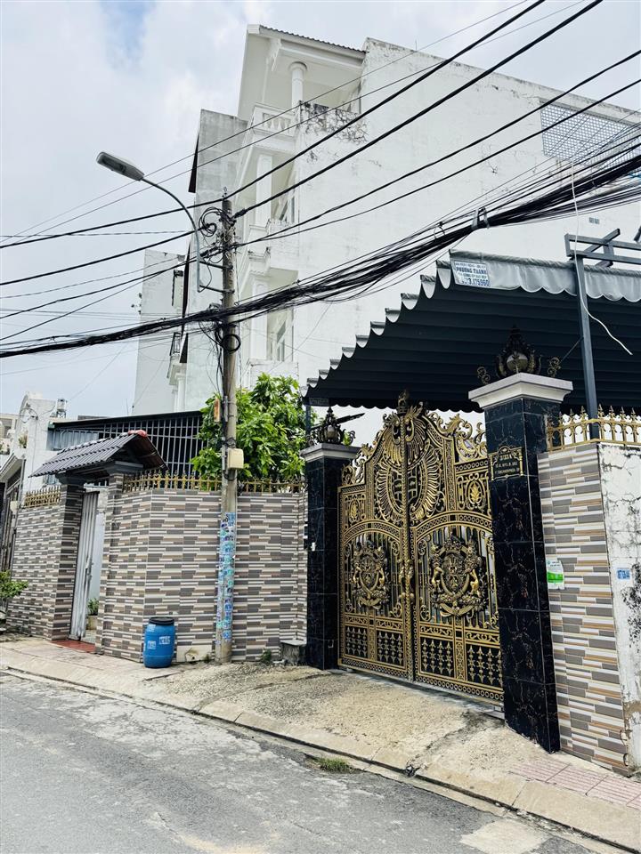 Đất lớn đường 182 lã xuân oai  ngang 5,55 m  đường 7 m  chỉ 8,7 tỷ